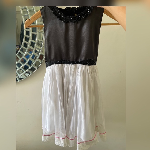 Boutique- Other - Black & White Flare Frock-Size 28(6-7 years)- Used
